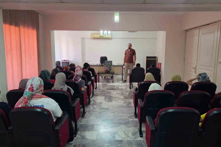 Kuyucak’ta Kur’an kursu öğrencilerine nezaket ve arkadaşlık eğitimi