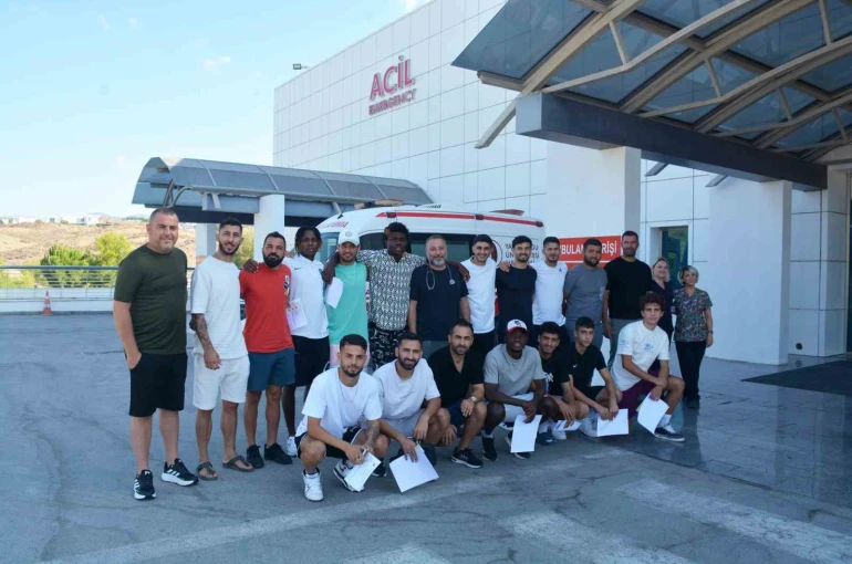 Kuzey Kıbrıs’ta sezon öncesinde futbolcular sağlık kontrolünde 