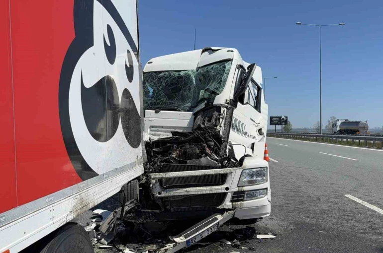 Kuzey Marmara Otoyolu’nda zincirleme kaza: 1 yaralı 