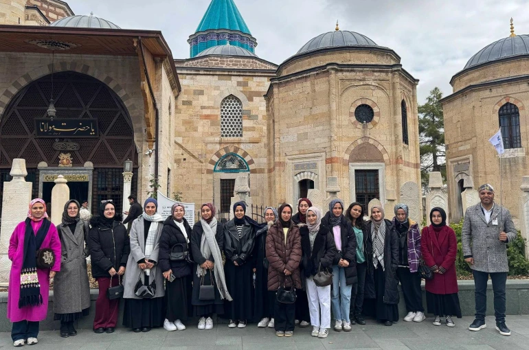 Lise Medeniyet Akademisi öğrencileri Şeb-i Arus rotasında buluştu