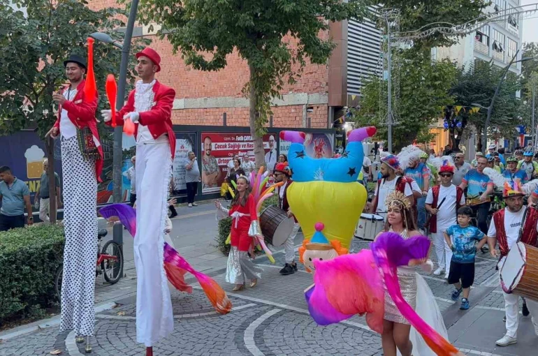 Lüleburgaz’da bisiklet festivali kortej ile başladı 