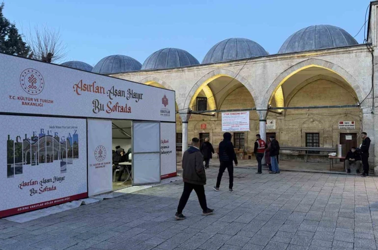 Lüleburgaz’da ilk iftar Sokollu Mehmet Paşa Camii’nde açıldı 