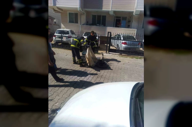 Lüleburgaz’da seyir halindeki elektrikli bisikletin pili patladı, sürücü yaralandı