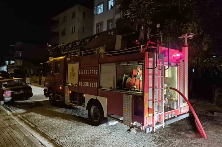 Lüleburgaz’da tek katlı evde çıkan yangın söndürüldü 
