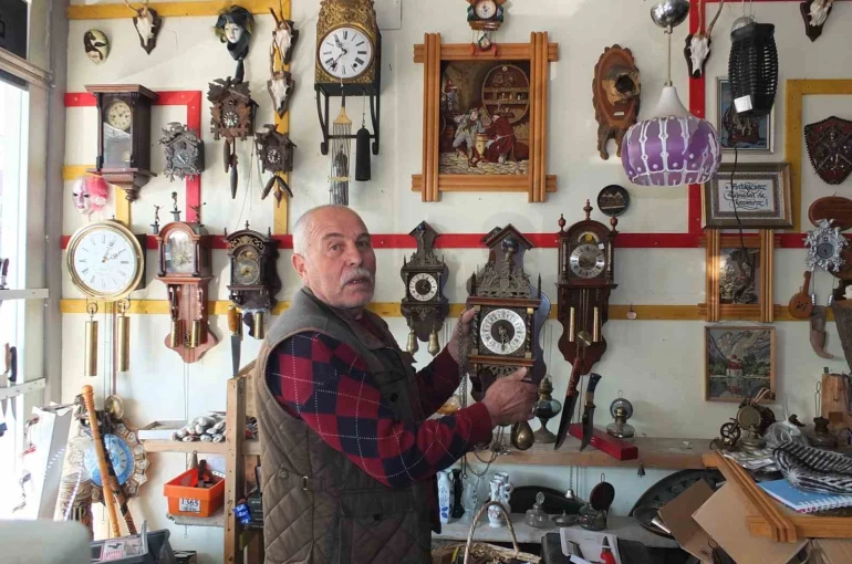 Makine teknisyenini eski merakı saat koleksiyoneri yaptı 