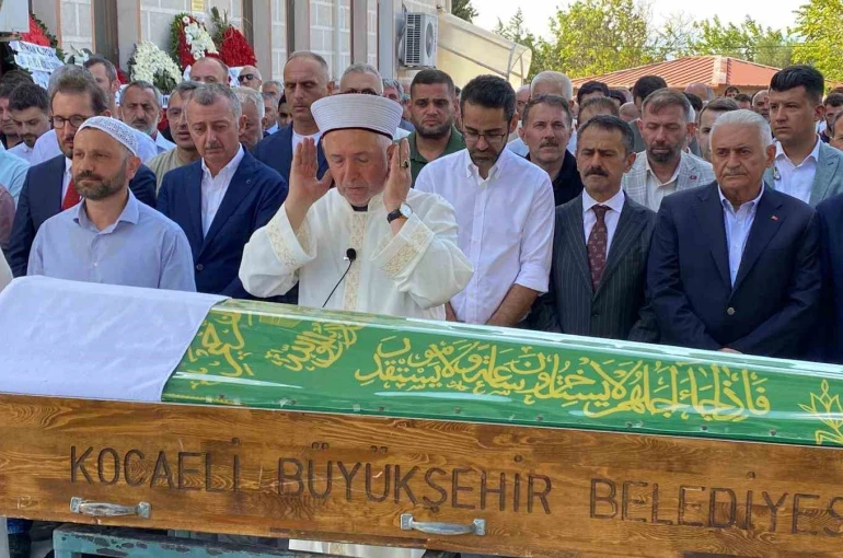 Maksut Serim’in babası Hacı Halil Serim son yolculuğuna uğurlandı 