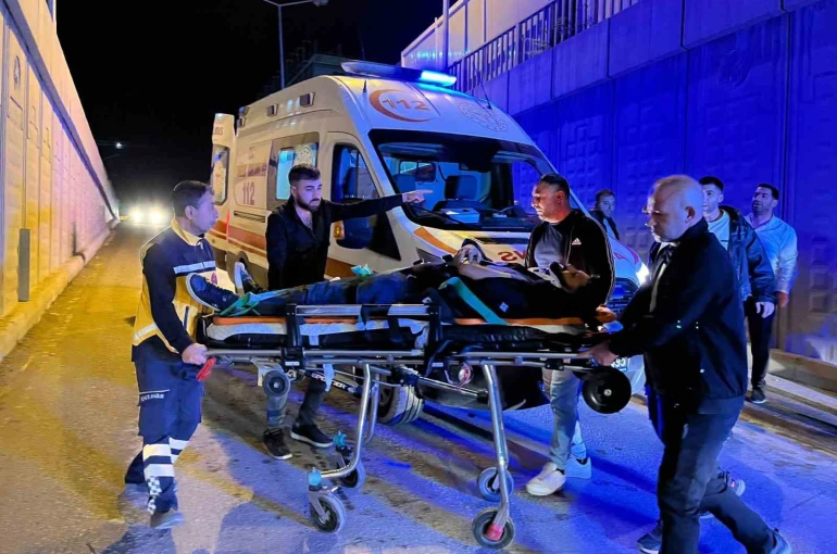 Malatya’da alt geçitte motosiklet kazası: 2 yaralı 