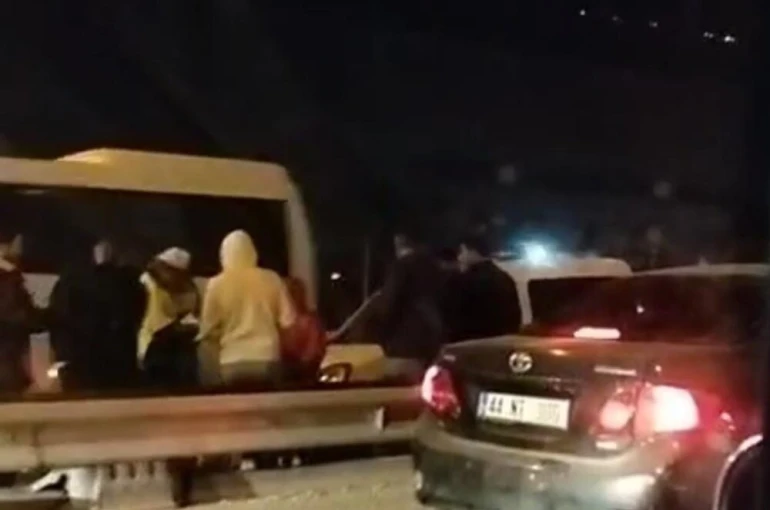 Malatya’da zincirleme trafik kazası: 2 yaralı 
