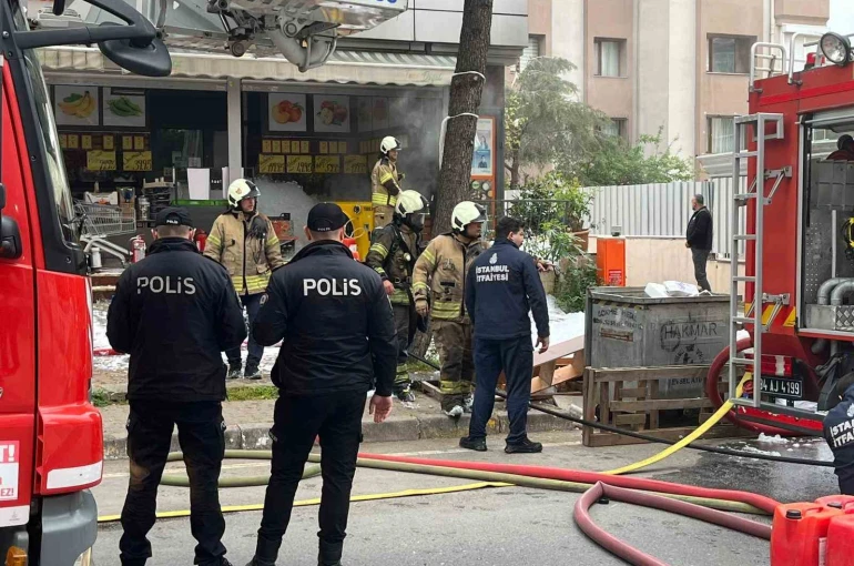 Maltepe’de depo yangını