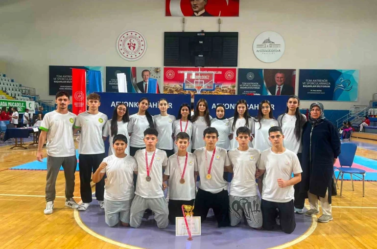 Manisa BBSK judoda takım halinde Türkiye üçüncüsü oldu 