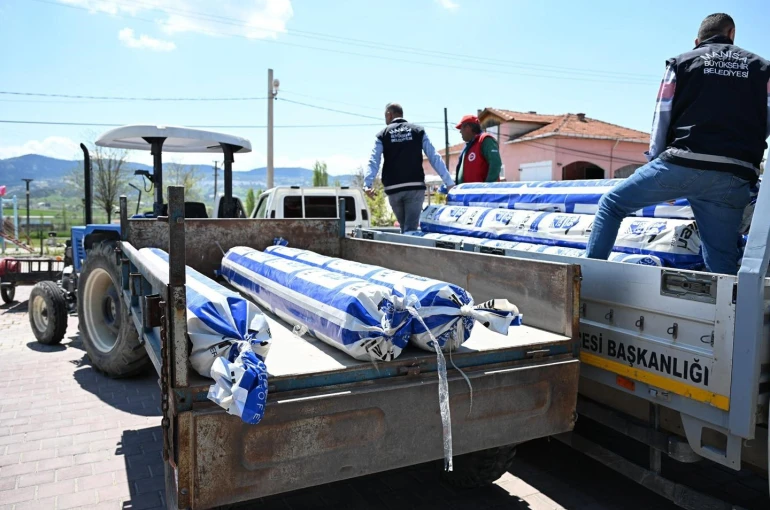Manisa Büyükşehir’den afetzede üreticilere destek 
