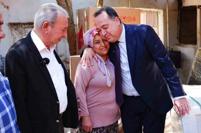 Manisa Büyükşehir’den afetzedelere ayni ve nakdi yardım 