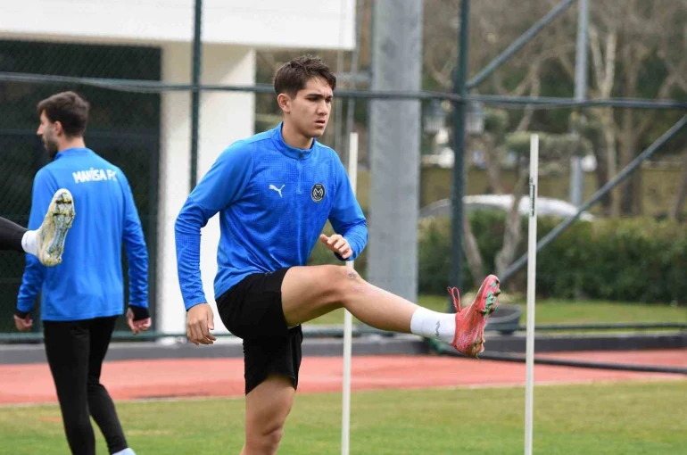 Manisa FK, günü yenileme çalışmasıyla tamamladı 