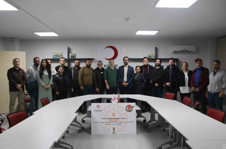 Manisa Medya Akademisinde ilk ders ‘Yapay zeka haberciliği’ oldu 