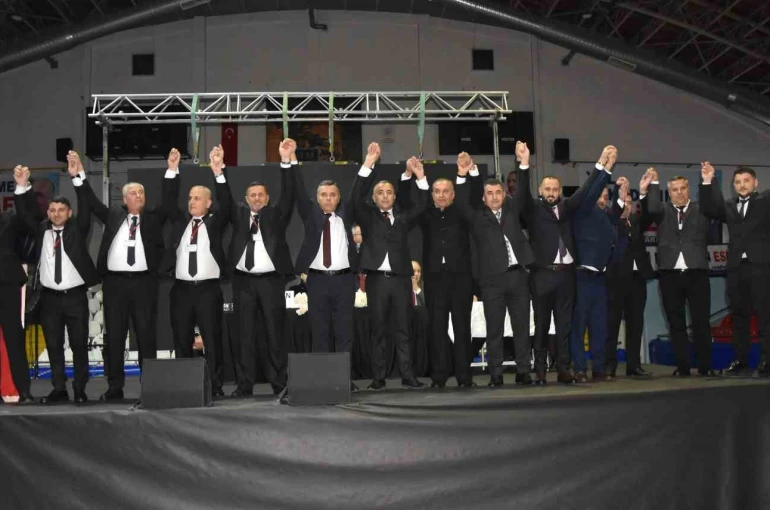 Manisa Şoförler Odası’nda değişim: Cahit Güden başkan seçildi