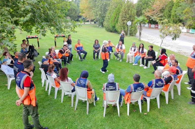 Manisa’da 20 binden fazla AFAD gönüllüsü afetlere karşı hazır 