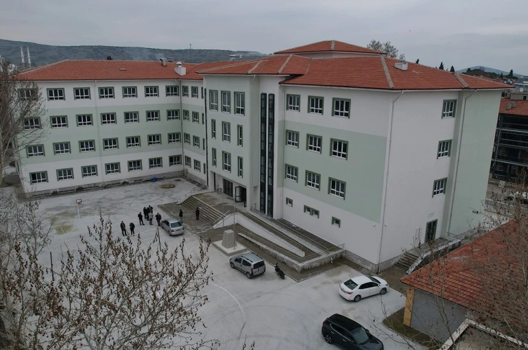 Manisa’da 266 bin öğrenci ders başı yapacak 