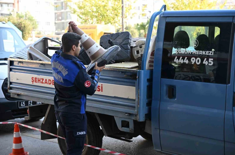 Manisa’da kaldırımlar vatandaşa geri veriliyor 