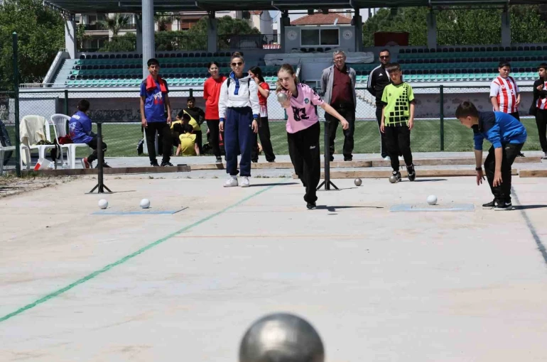 Manisa’da Okul Sporları Bocce Grup müsabakaları başladı 