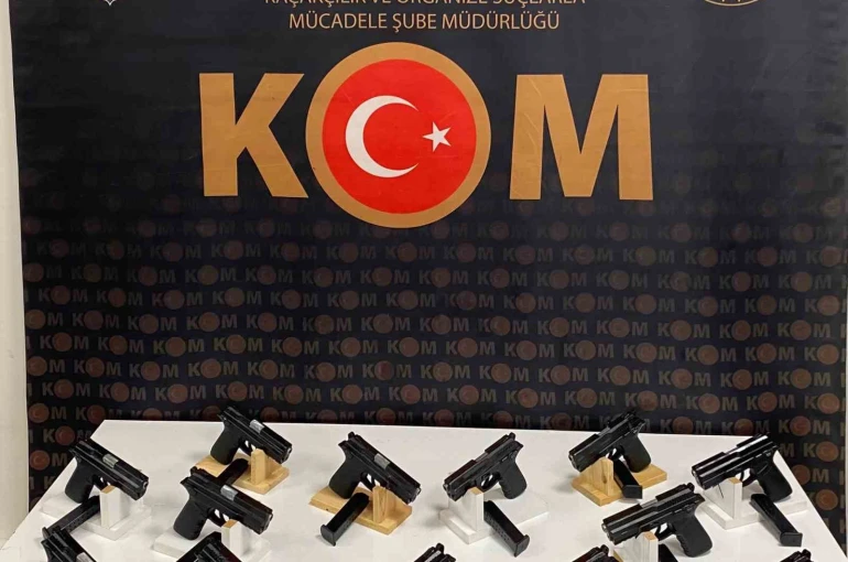 Mardin’de 13 ruhsatsız tabanca ele geçirildi 