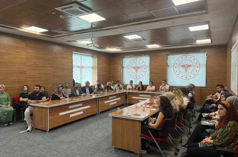 Mardin’de tütün bağımlılığı tedavisi eğitimi düzenlendi