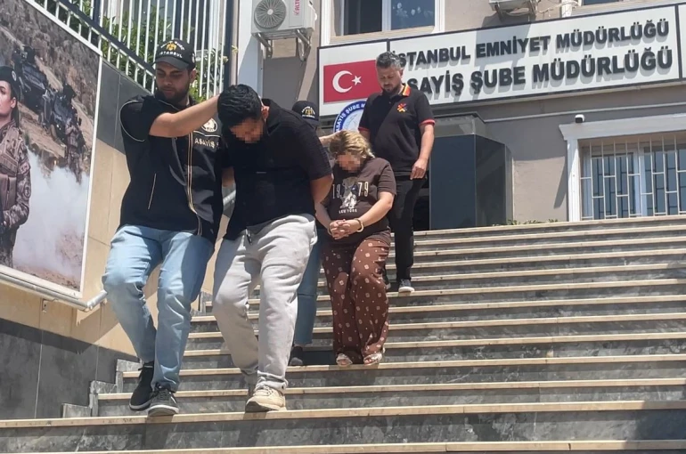 Markette çanta hırsızlığı kamerada 