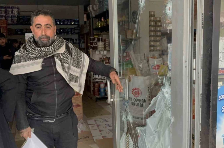 Marketten 2 milyon lira haraç isteyip silahlı saldırı düzenlediler iddiası 