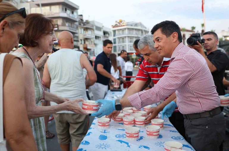 Marmaris Belediyesi’nden 2 bin kişilik aşure hayrı
