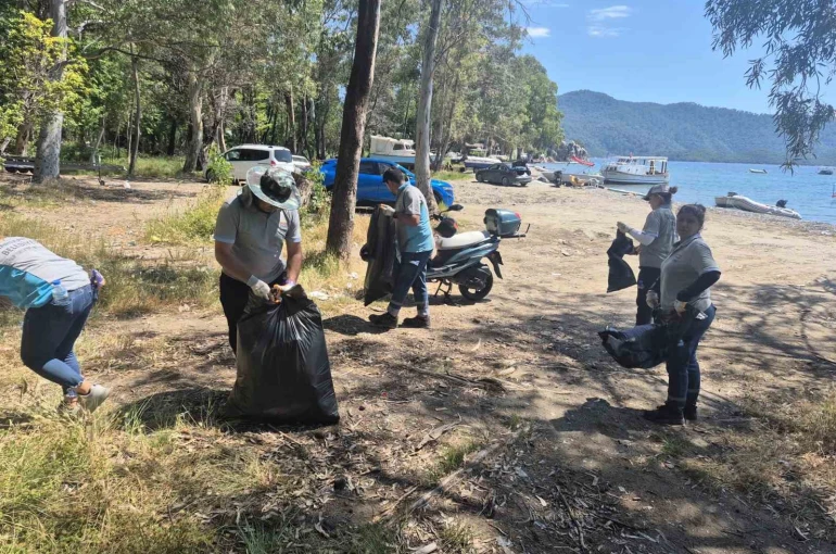 Marmaris’te 9 günde 3 bin 250 ton atık toplandı 