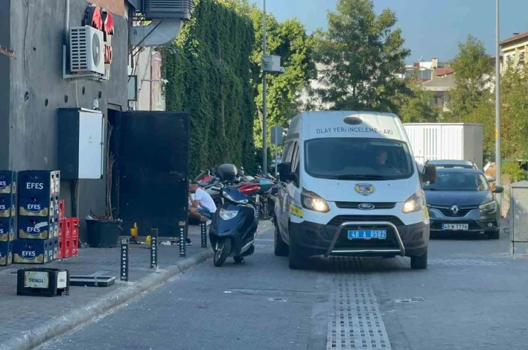 Marmaris’te barda silahlı kavga: 2 yaralı