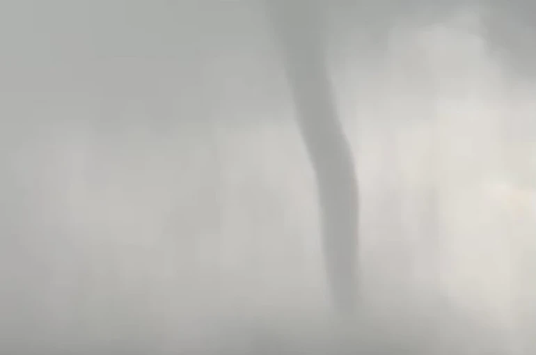 Marmaris’te denizde hortum oluştu 