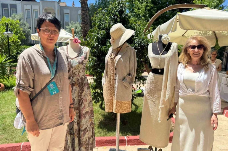 Marmaris’te hayat boyu öğrenme haftası sergisi açıldı 