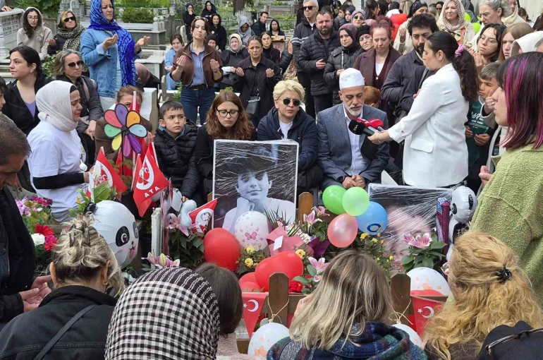 Mattia Ahmet Minguzzi doğum gününde mezarı başında anıldı 