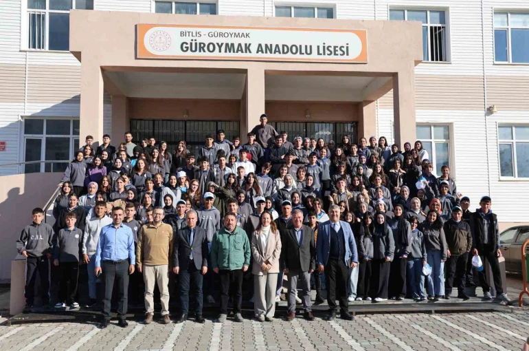 "Mavide Bilim" projesi Güroymak’ta öğrencilerle buluştu