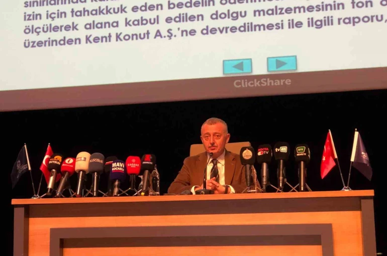 Mecliste gerginlik sürerken CHP’li meclis üyesinin attığı mesaj ortaya çıktı