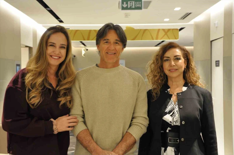 Medicana Çeşme Tıp Merkezi’nde Sevgililer Günü’ne özel anlamlı buluşma