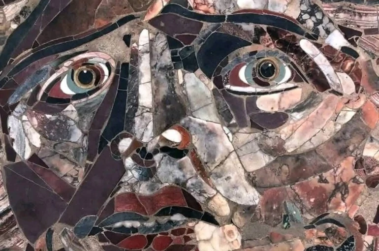 Medusa mozaiği kış şartları için korumaya alındı 