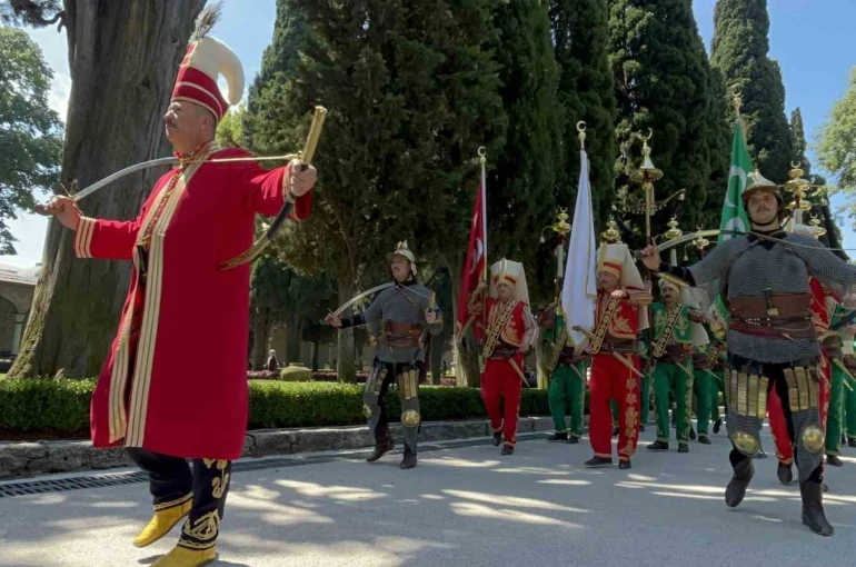 Mehter geleneği 3 sarayda yeniden başladı 