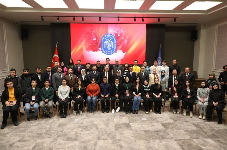 Mektep Melikgazi’de eğitim alan gençler topluma ışık olacaklar 