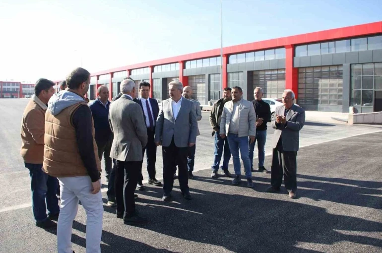 Melikgazi Belediyesi’nden Yeşilyurt Oto Sanayi Sitesi’ne büyük katkı 