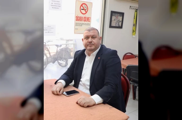 Menderes Belediyesine operasyon: Başkan ve 13 kişi gözaltında