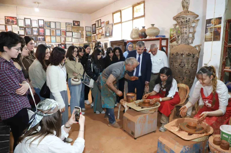 Menemen, geleceğin mimar ve restorasyon uzmanlarını ağırladı 