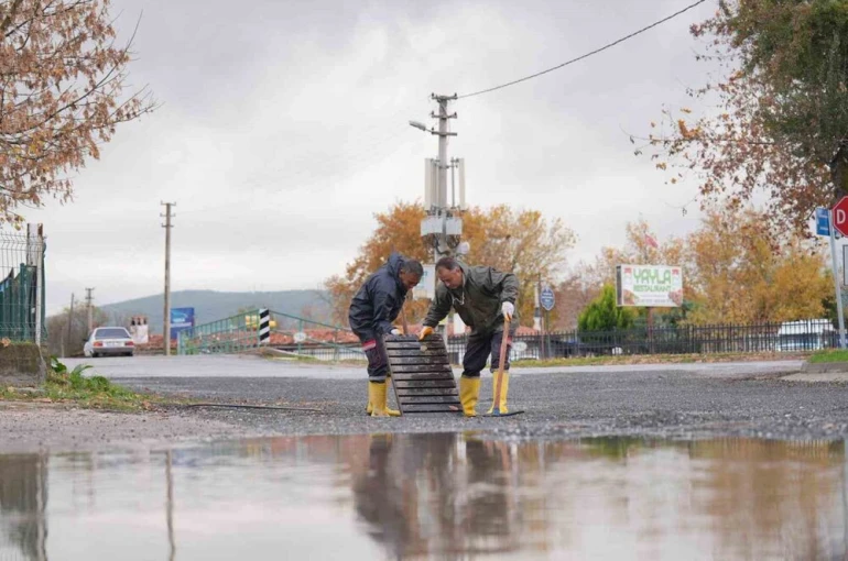 Menteşe Belediyesi kuvvetli yağış uyarısı öncesi hazırlıklarını yaptı