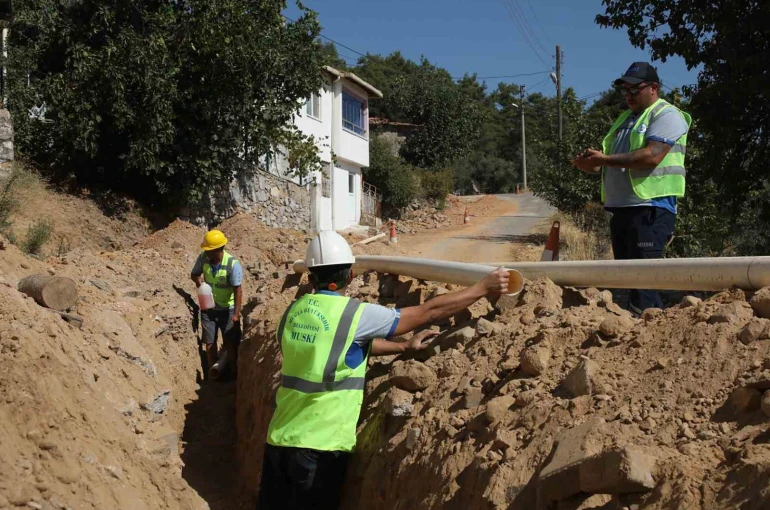 Menteşe Derinkuyu’da içme suyu şebeke hattı yenileniyor