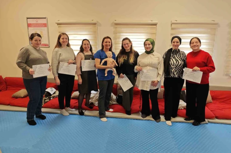 Menteşe Devlet Hastanesi’nde anne adayları bilgilendirildi 