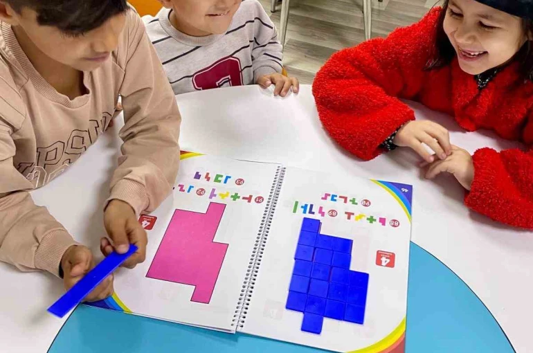 Menteşe’de çocuklar zeka oyunları ile yeteneklerini keşfediyor 