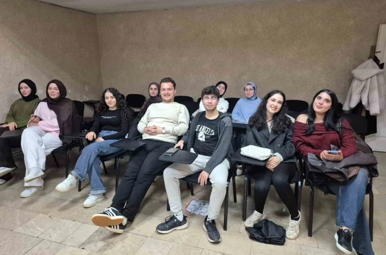 Menteşe’de, gençler "Kendini Keşfet" programı ile etkili iletişim eğitimi tamamlandı 