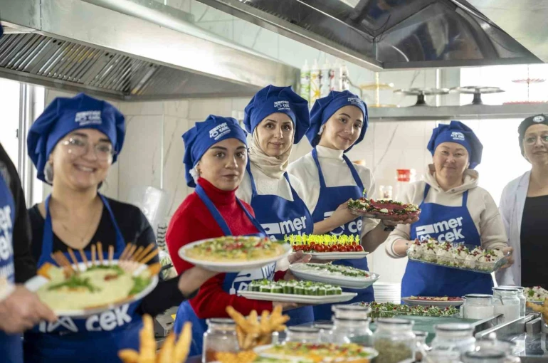 MERCEK’te yeni yıl coşkusu renkli atölyelerle yaşandı 