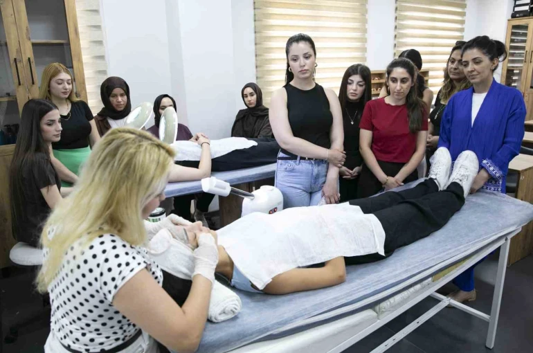 MERCEK’ten gençlere meslek ve kariyer desteği 
