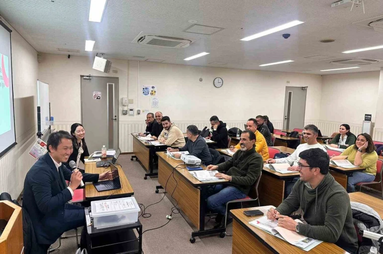 Mersin Büyükşehir Belediyesi deprem riskine karşı Japonya deneyimini inceledi 